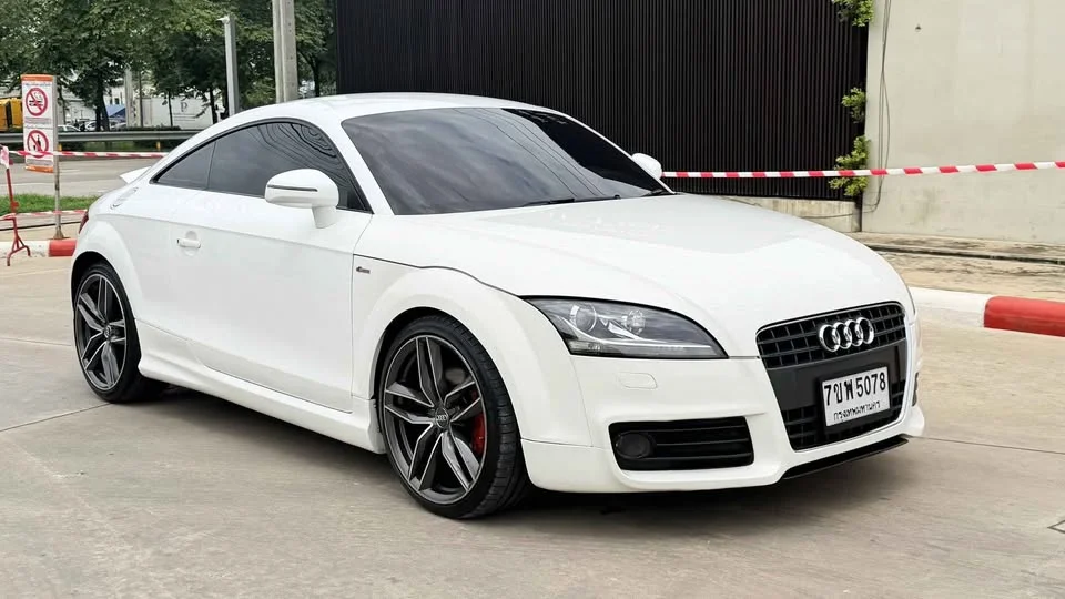 2010 Audi TT Mk2 2