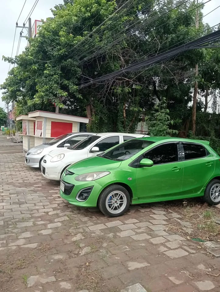 2010 Toyota Corolla Altis X (E140) 2