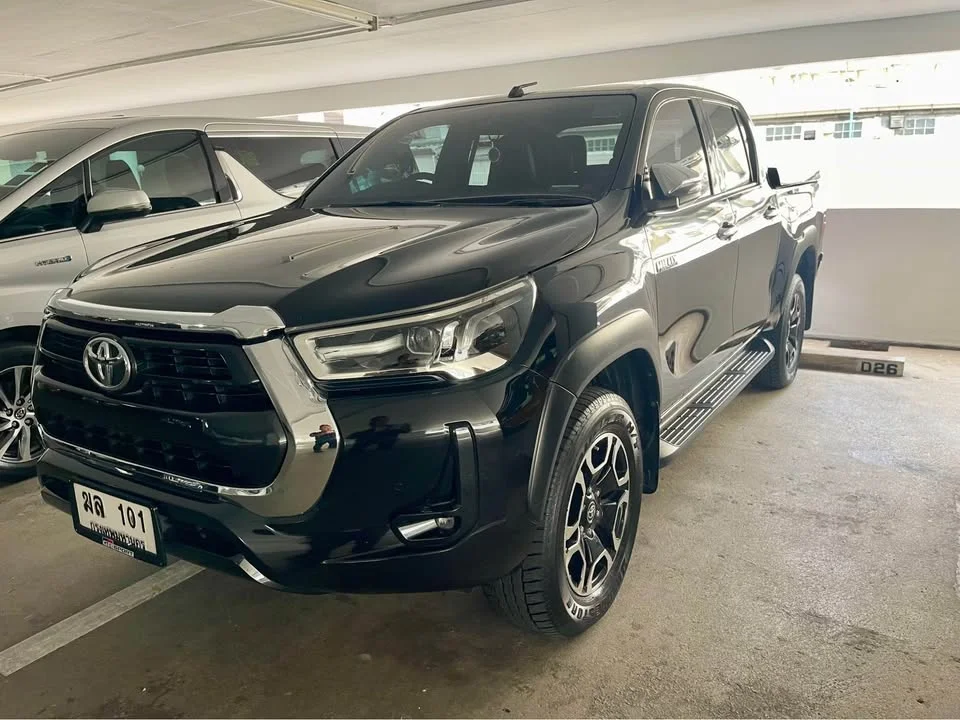 2020 Toyota Hilux VIII 3