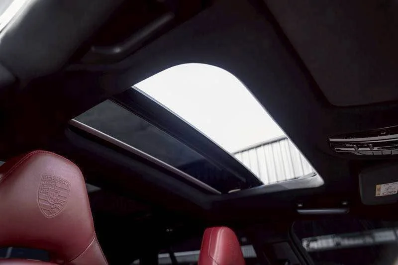 2018 Porsche Panamera II 3