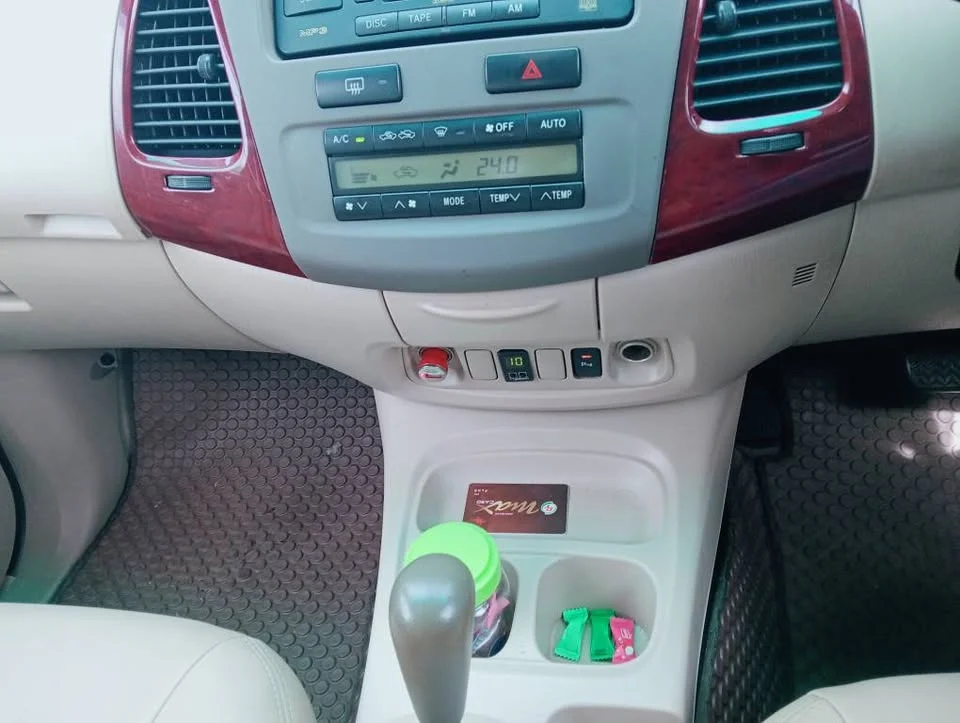 2004 Toyota Innova I 3