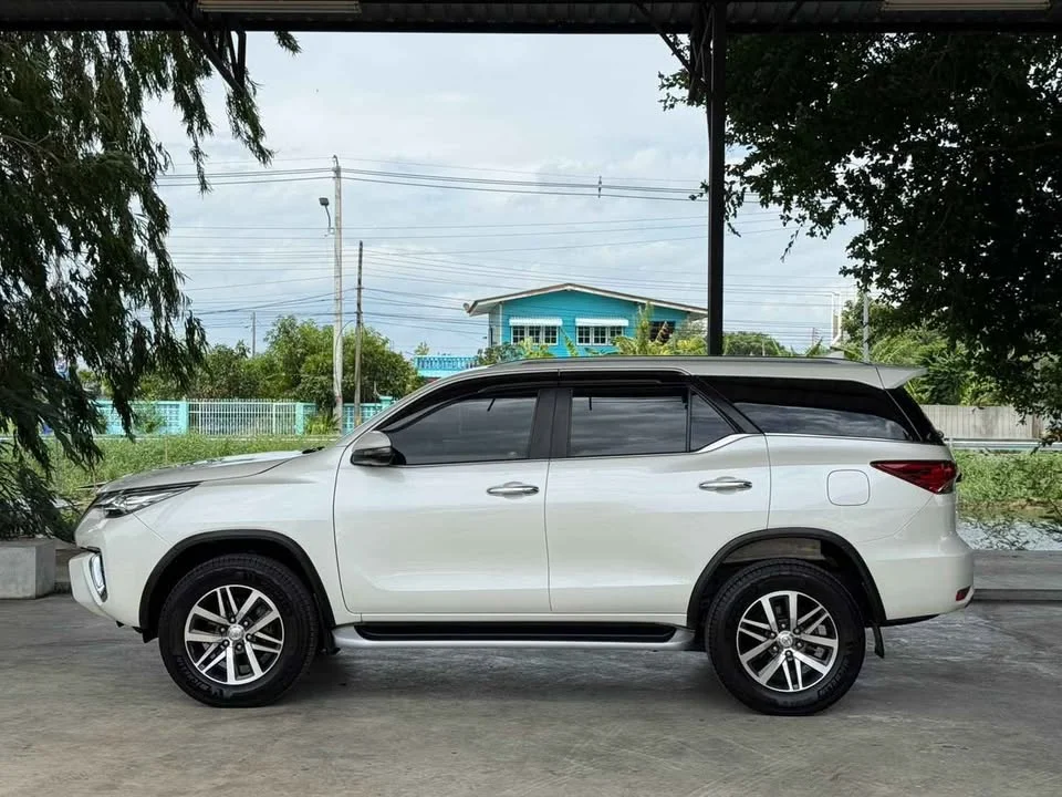 2019 Toyota Fortuner II 3