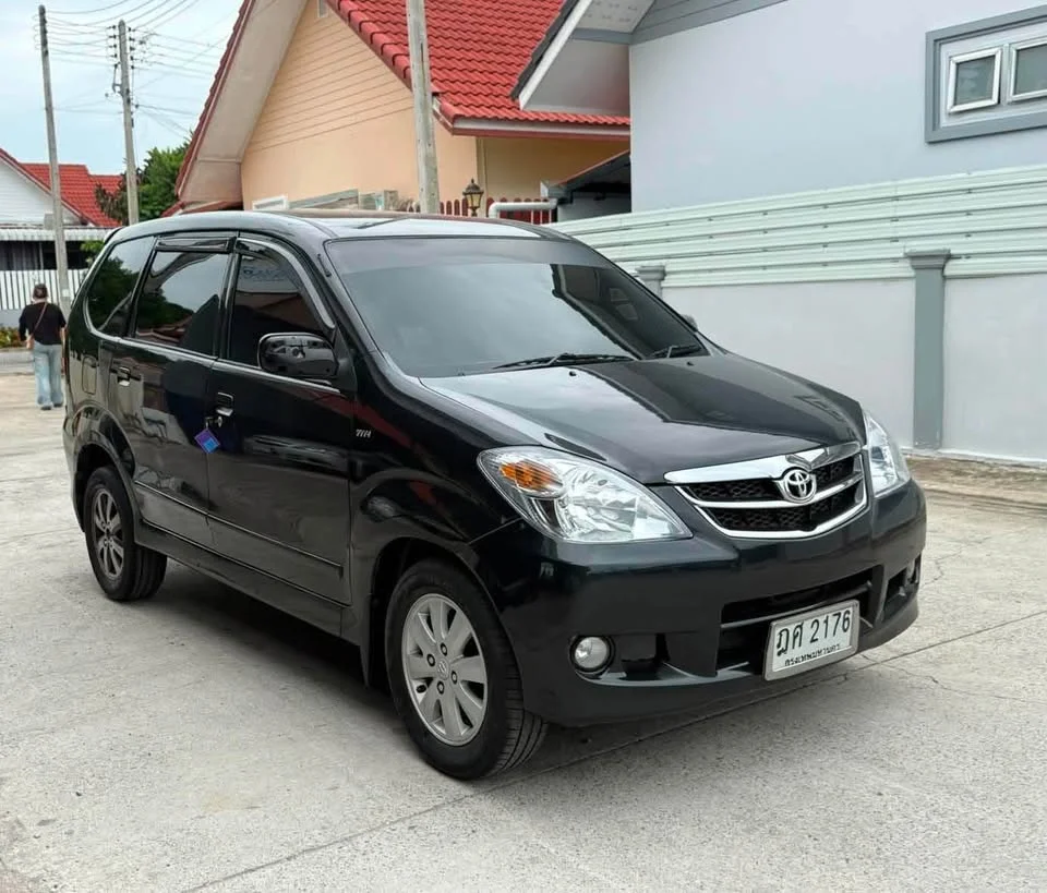 2010 Toyota Avanza I 2