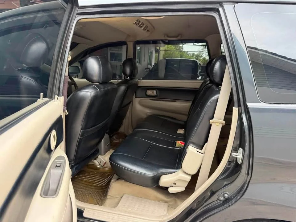 2010 Toyota Avanza I 3