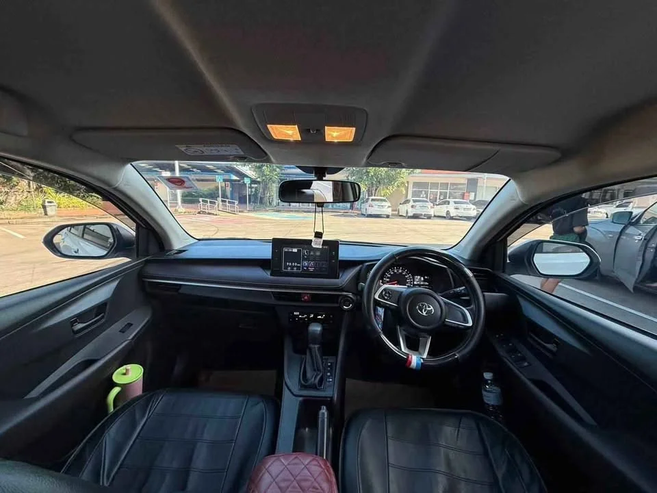 2023 Toyota Yaris ATIV IV 3