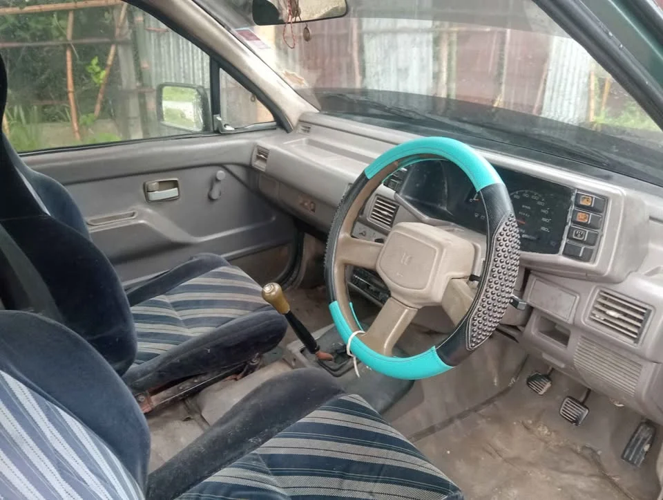 1995 Isuzu TFR III 3