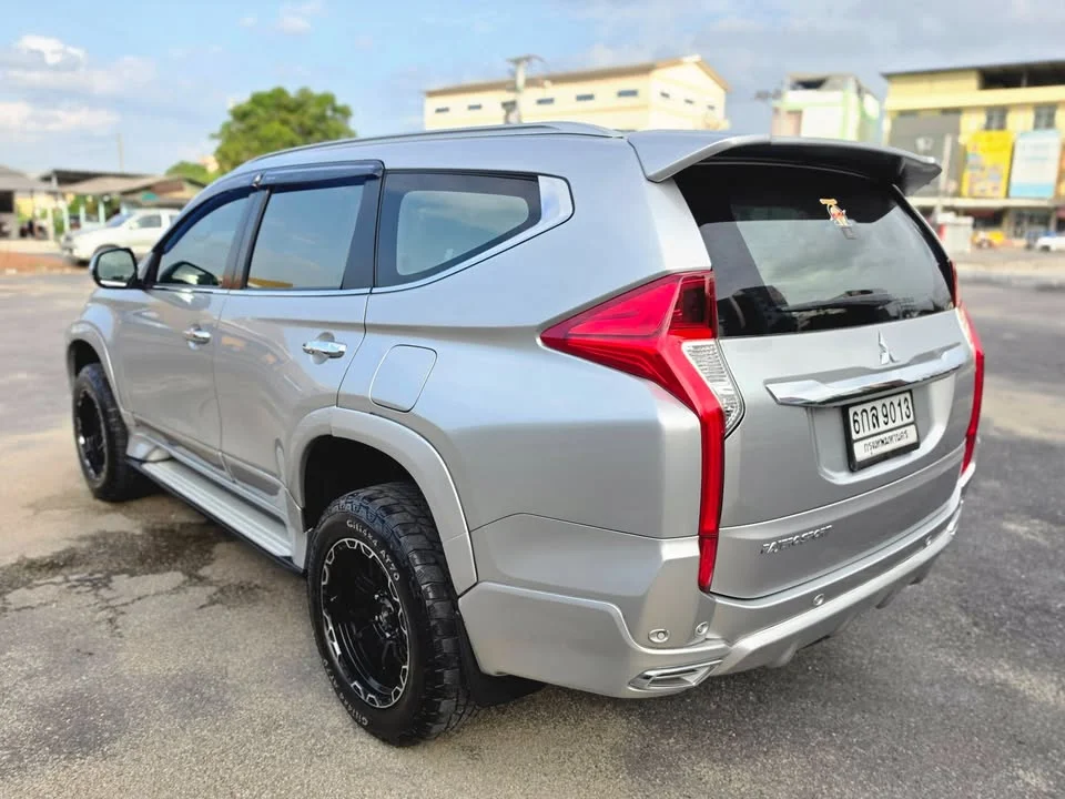 2017 Mitsubishi Pajero Sport III 2