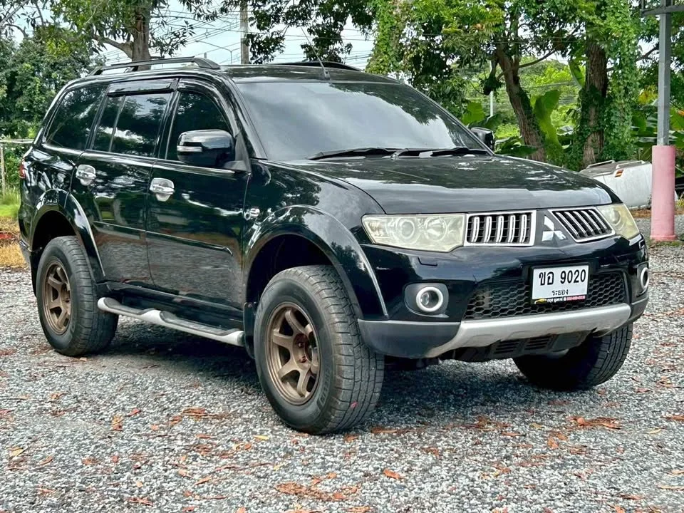 2013 Mitsubishi Pajero Sport II 2