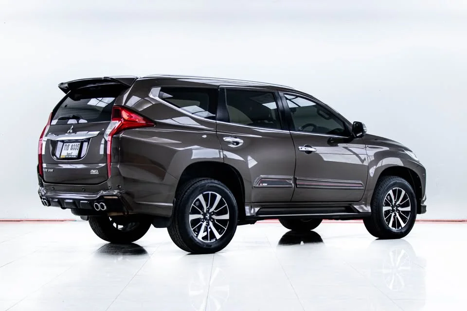 2016 Mitsubishi Pajero Sport III 2