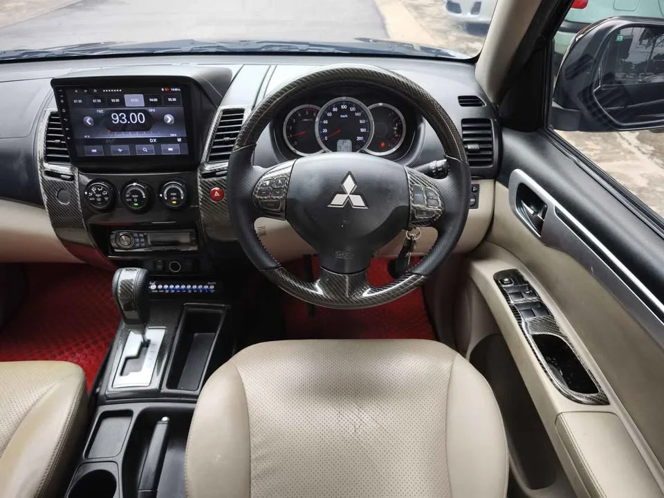 2011 Mitsubishi Pajero Sport II 2