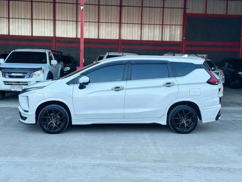 2019 Mitsubishi Xpander I 3