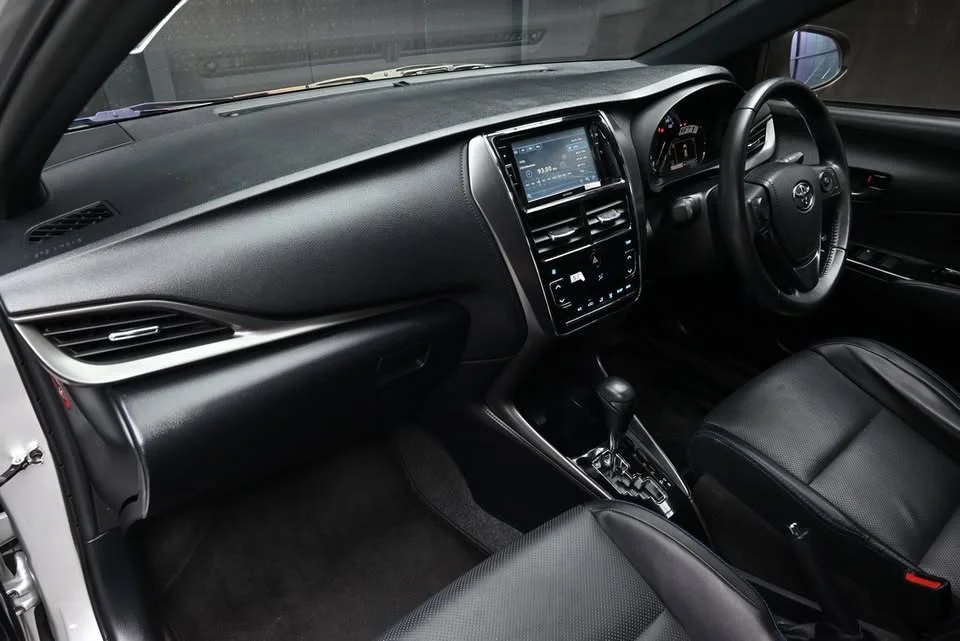2022 Toyota Yaris III 2