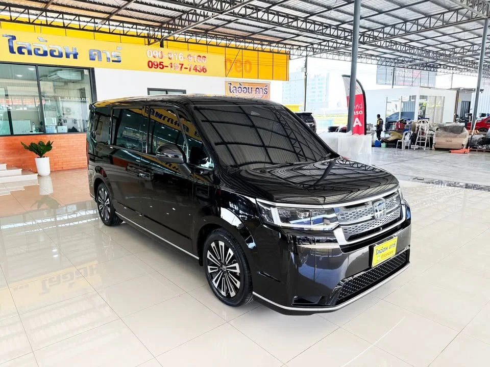 2023 Honda Stepwgn VI 3