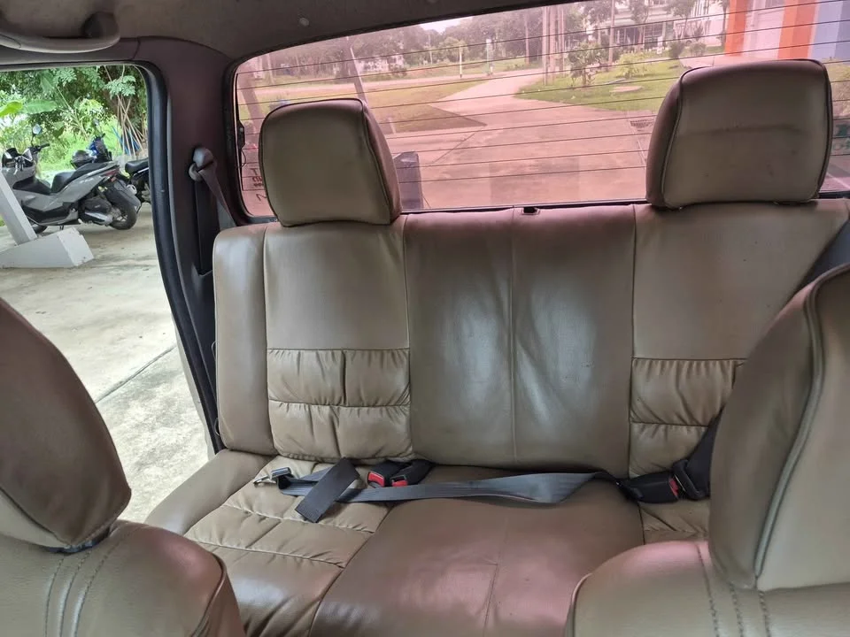 2005 Mazda 2500 Fighter V 2