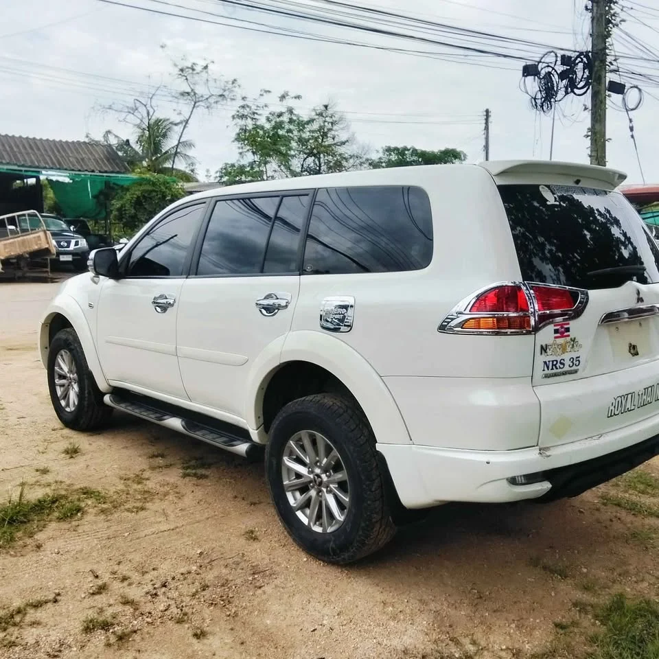 2012 Mitsubishi Pajero Sport II 3