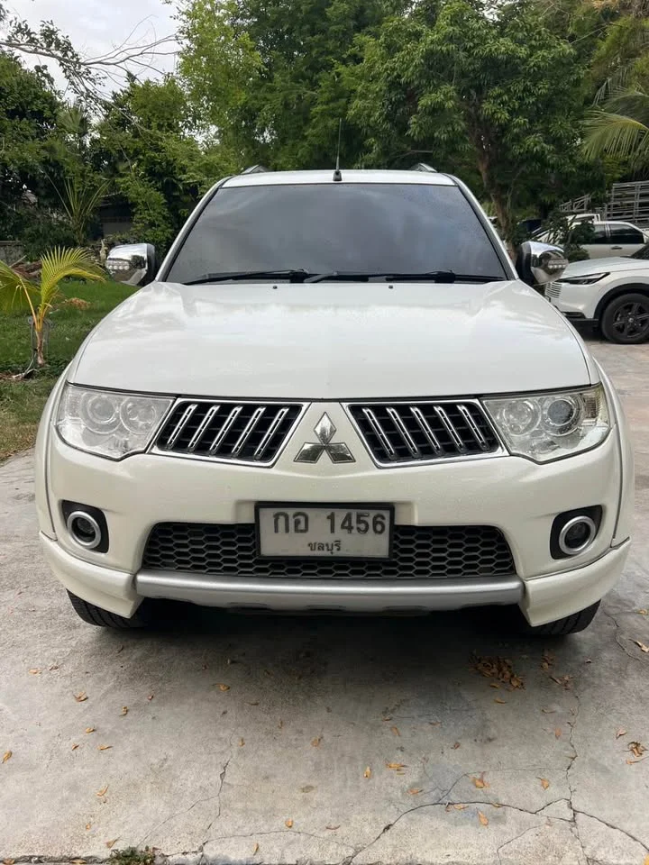 2010 Mitsubishi Pajero Sport II 2