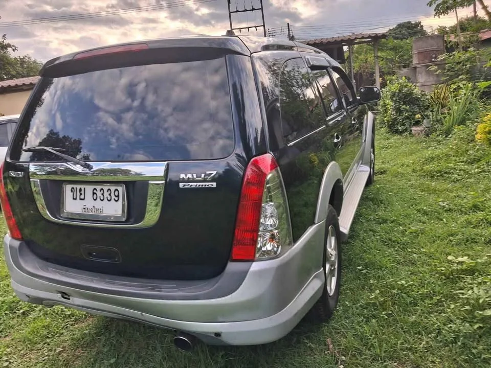 2007 Isuzu MU-7 3