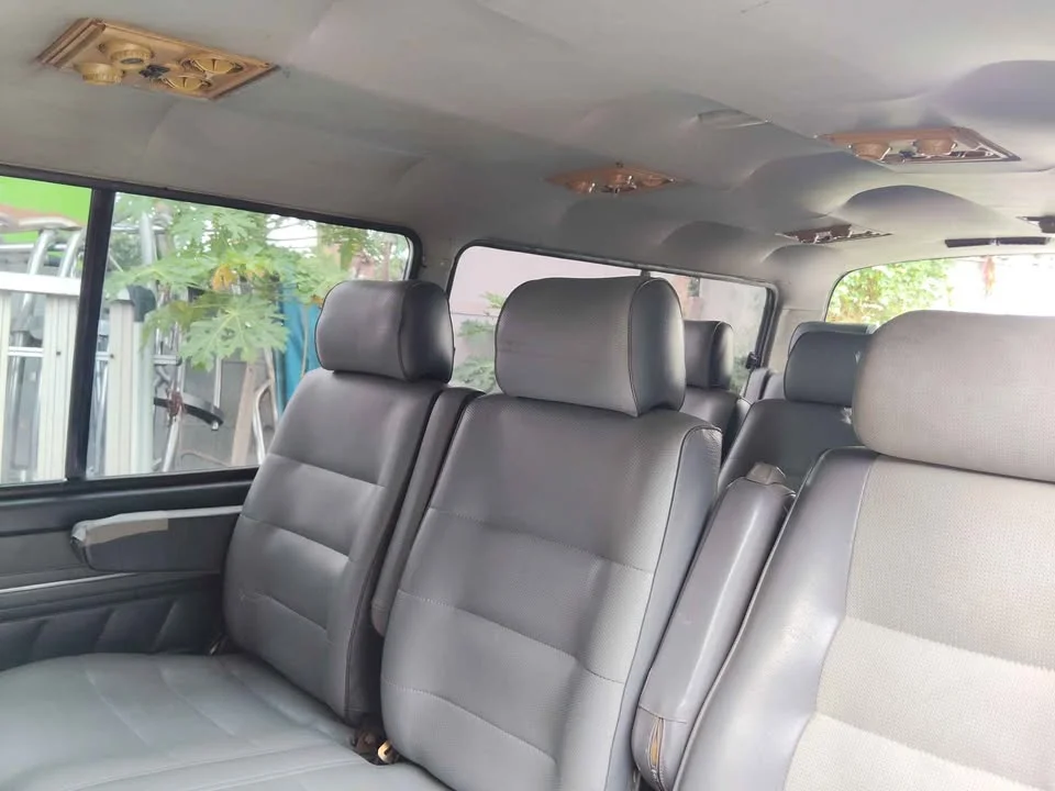 1997 Toyota Commuter IV (H100) 3