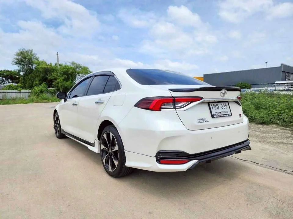 2019 Toyota Corolla Altis XII (E210) 3