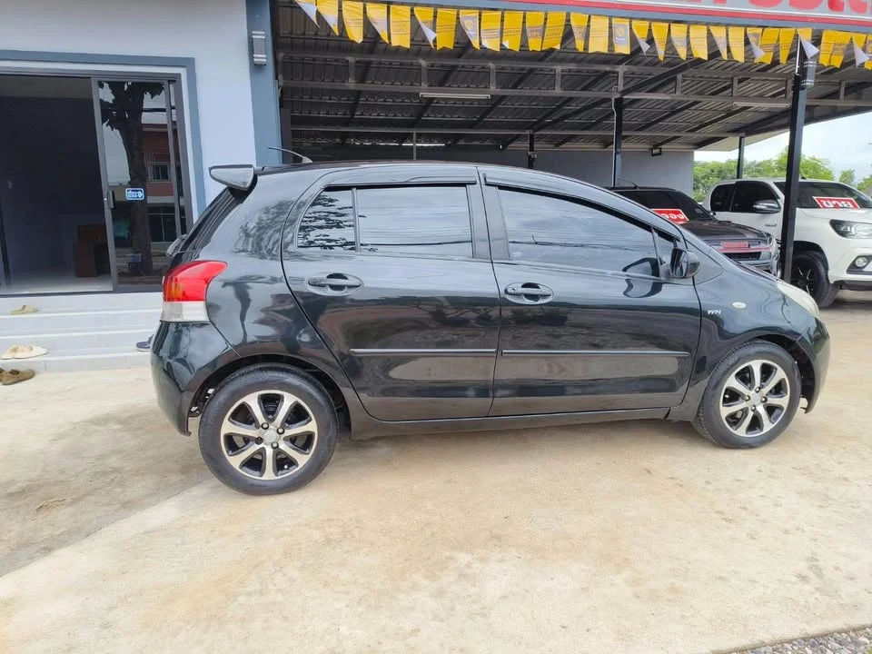 2008 Toyota Yaris II 2
