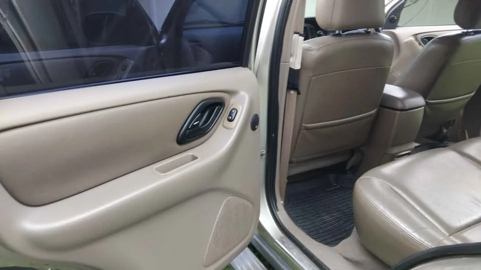 2004 Ford Escape I 2