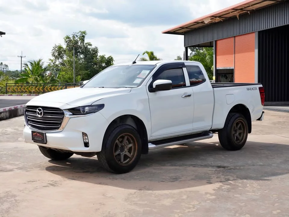 2020 Mazda BT-Series III 2