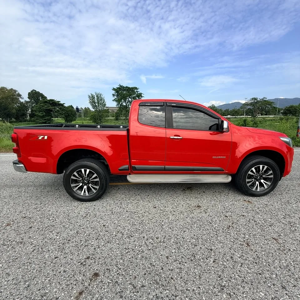 2018 Chevrolet Colorado II 3