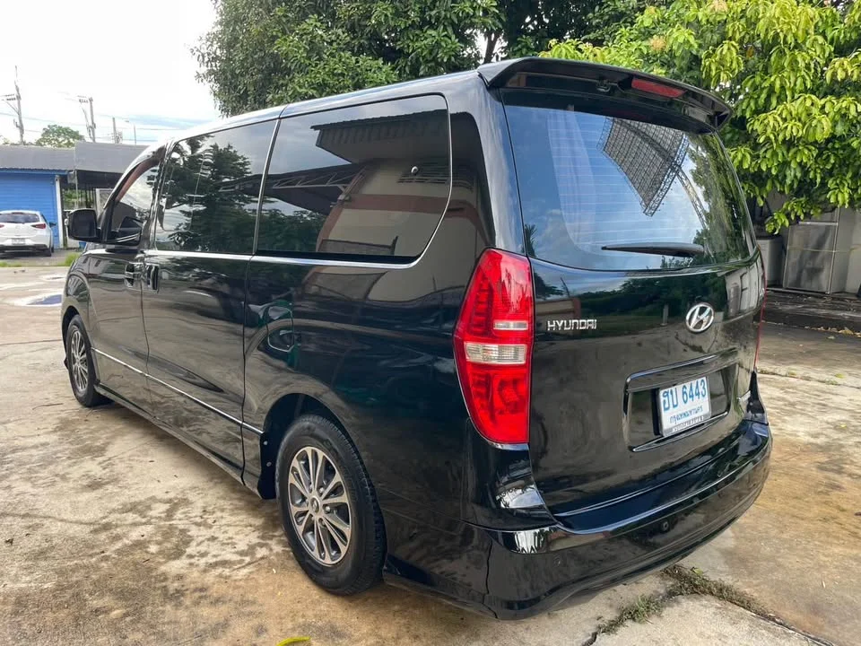 2011 Hyundai H-1 II 3