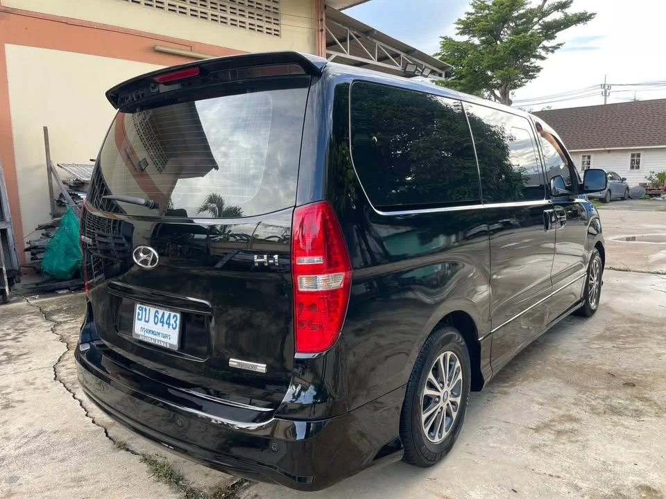 2011 Hyundai H-1 II 2