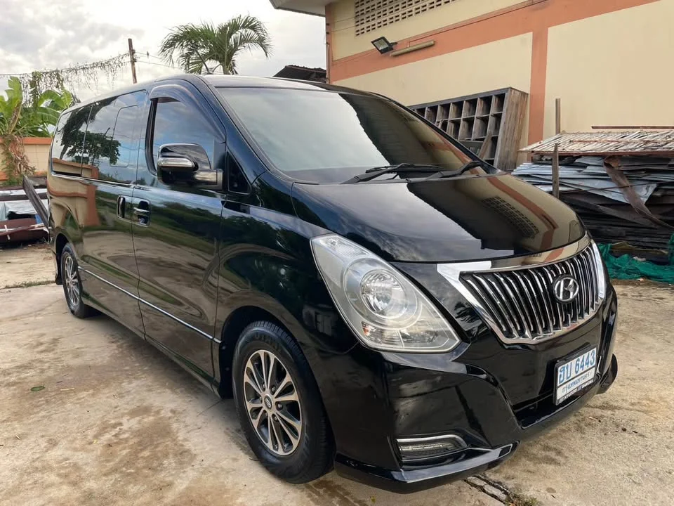 2012 Hyundai H-1 II 2