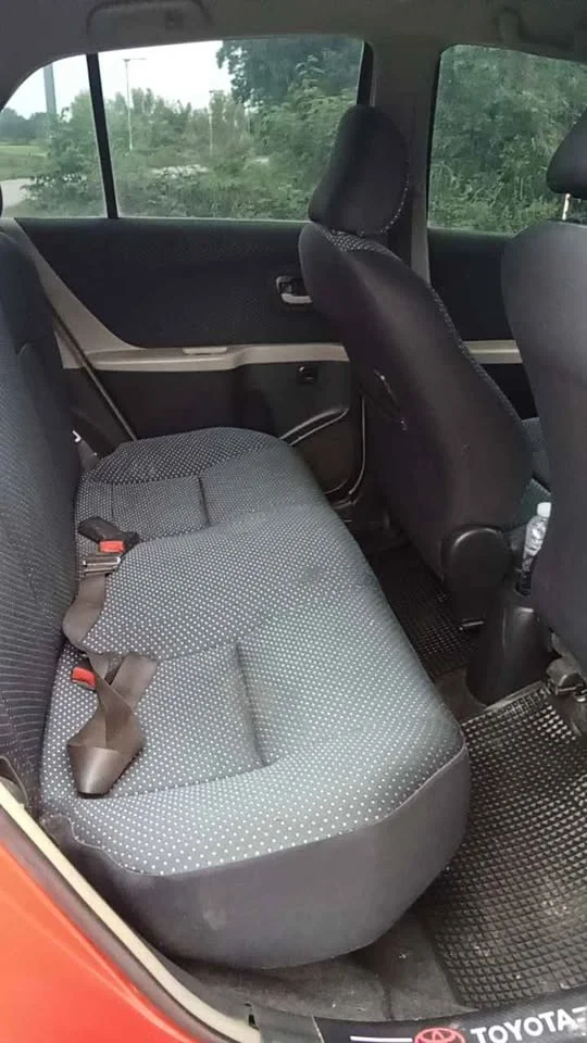 2006 Toyota Yaris II 2