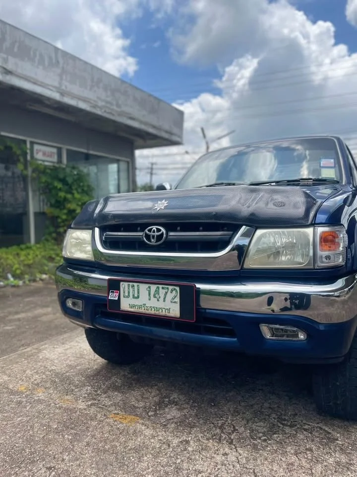 2003 Toyota Hilux Tiger VI 2