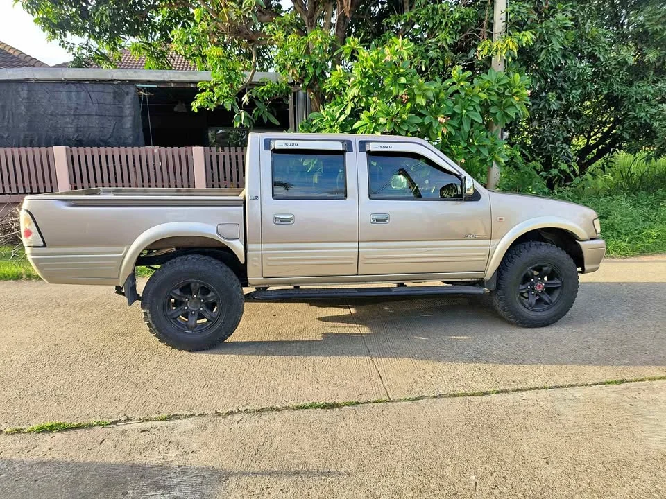 2002 Isuzu Faster Dragon Eyes III 2