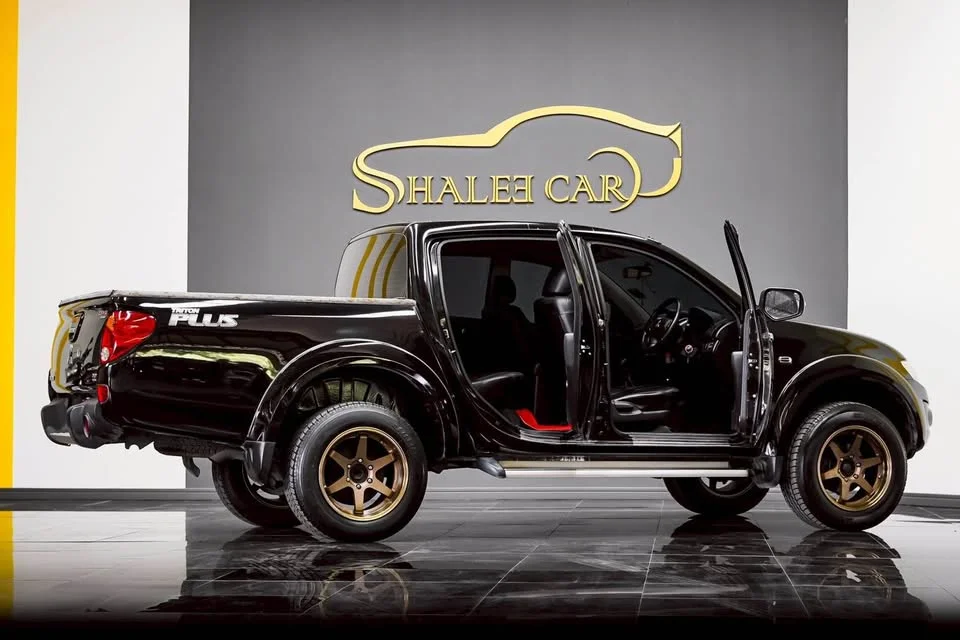 2014 Mitsubishi Triton IV 3
