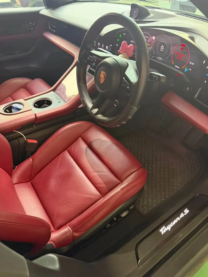 2021 Porsche Taycan 9J1 2