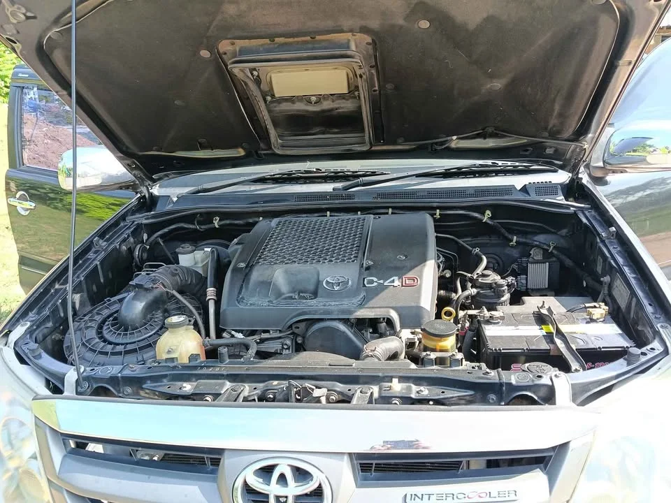 2006 Toyota Fortuner I 3