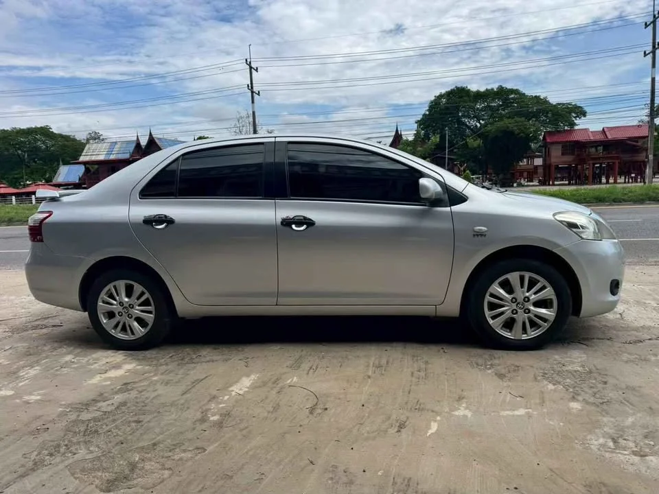 2010 Toyota Vios II 3