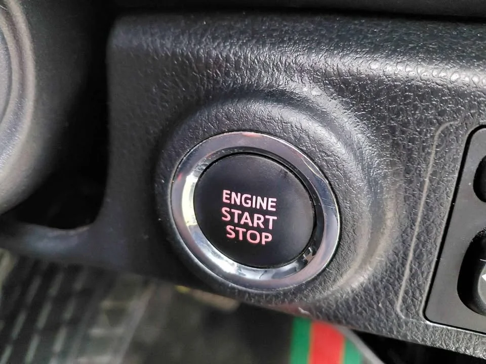 2015 Toyota Yaris III 3