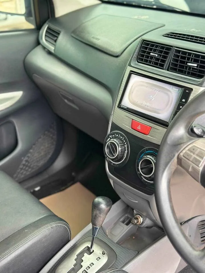 2013 Toyota Avanza II 3