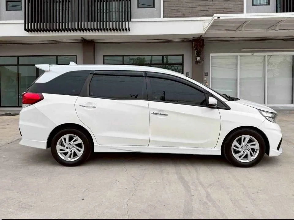 2019 Honda Mobilio II 3