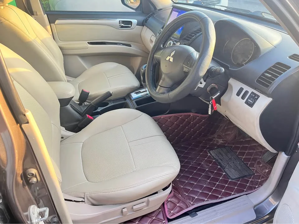 2012 Mitsubishi Pajero Sport II 2