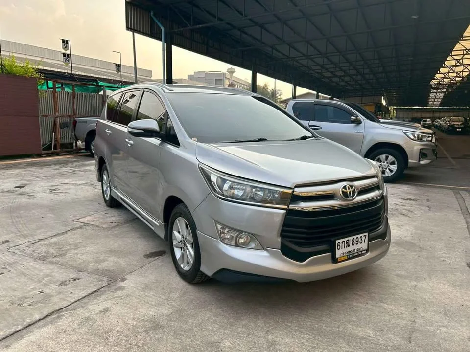 2017 Toyota Innova II 3