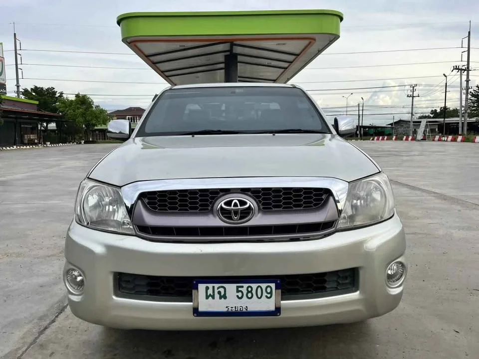 2011 Toyota Hilux VII 3