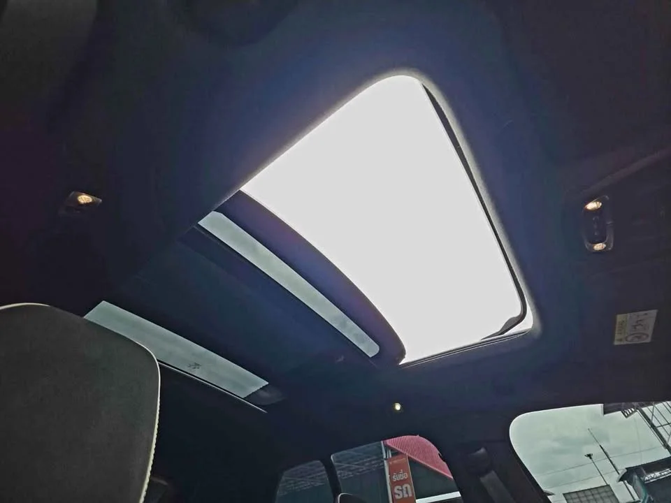 2022 Volvo XC40 2
