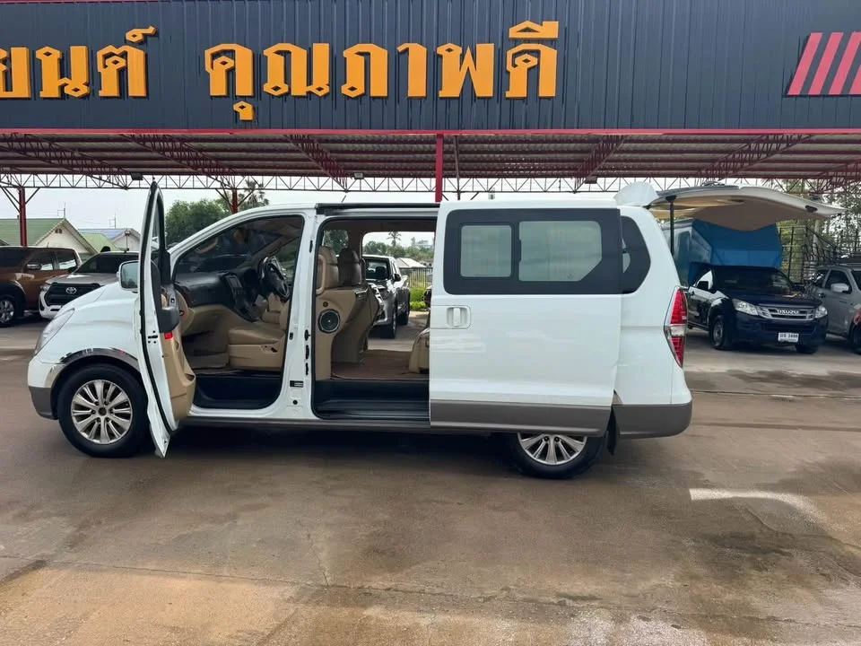 2011 Hyundai H-1 II 2