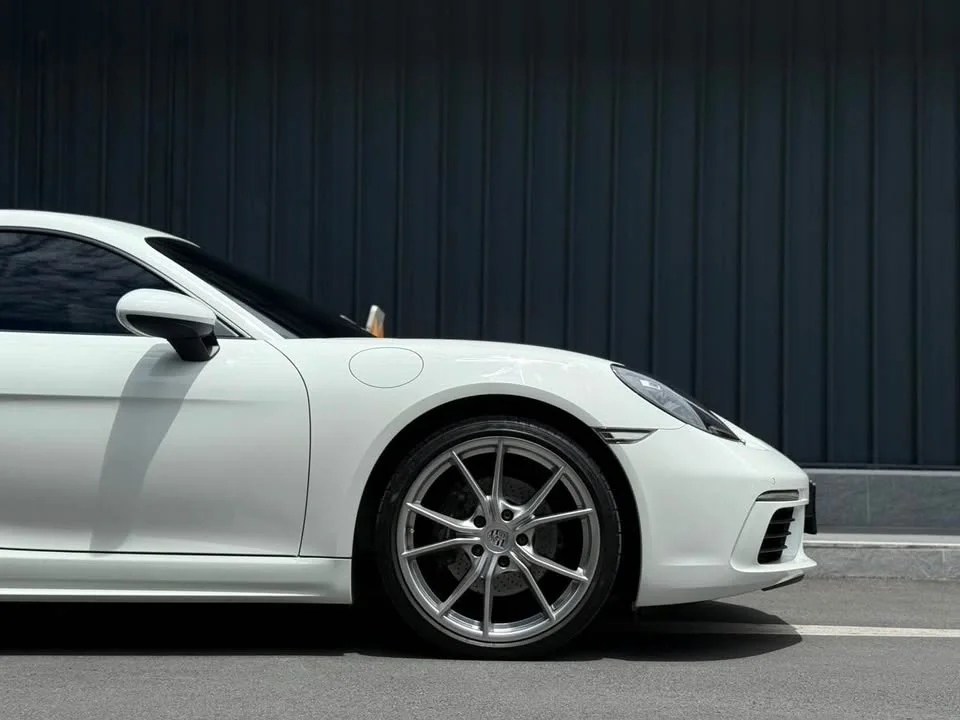 2017 Porsche 718 Boxster and Cayman IV 2