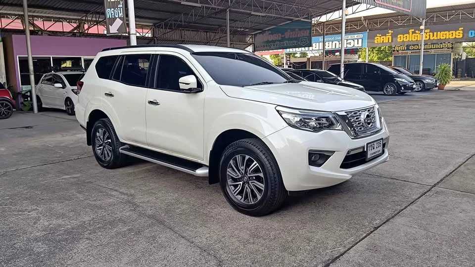 2020 Nissan Terra 3