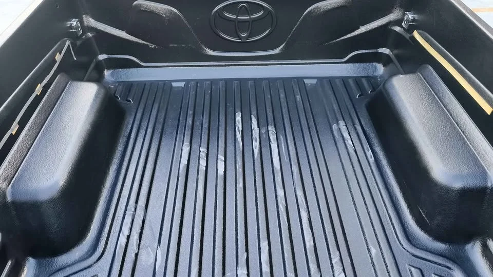 2021 Toyota Hilux VIII 2
