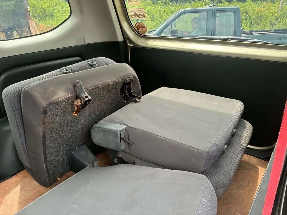 2004 Toyota Avanza I 3