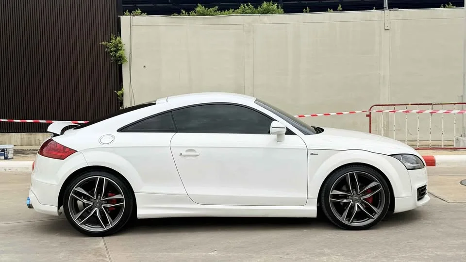 2010 Audi TT Mk2 3